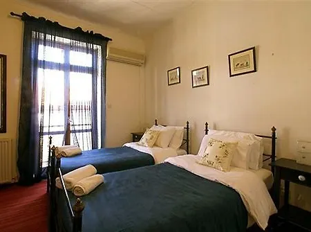 Lefkara Hotel ホテル