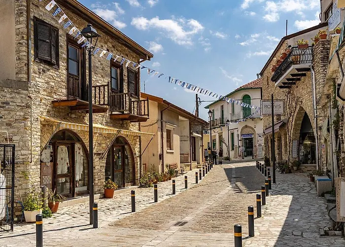 Ξενοδοχείο Lefkara Hotel